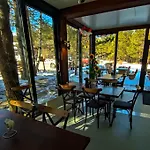 Semesterbostad Pinusvillas Private Jacuzzi & Phyto-sauna *
