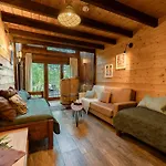 Pinusvillas Private Jacuzzi & Phyto-sauna Feriehus