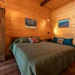 Pinusvillas Private Jacuzzi & Phyto-sauna Feriehus Zheleznitsa