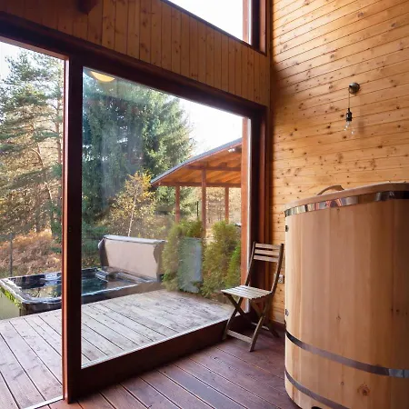 Дом отдыха Pinus With Private Jacuzzi & Phyto-sauna Retreat Zheleznitsa