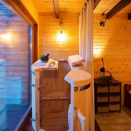 Pinus With Private Jacuzzi & Phyto-sauna Retreat *