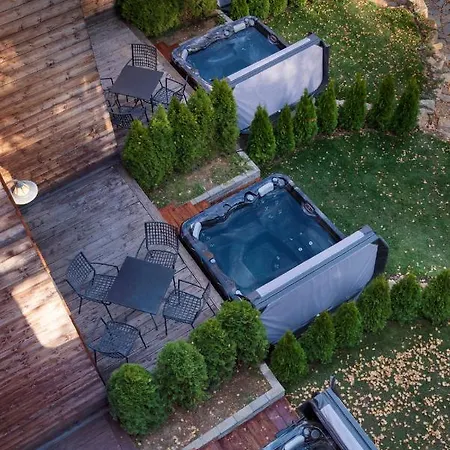 Pinusvillas Private Jacuzzi & Phyto-sauna Nyaraló *