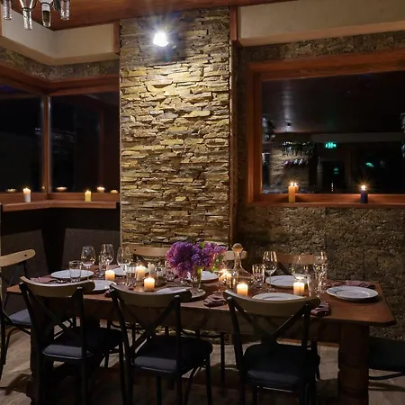 Pinusvillas Private Jacuzzi & Phyto-sauna Hébergement de vacances Zheleznitsa