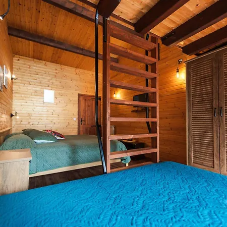 Pinusvillas Private Jacuzzi & Phyto-sauna Zheleznitsa