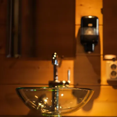 Pinusvillas Private Jacuzzi & Phyto-sauna * Zseleznica