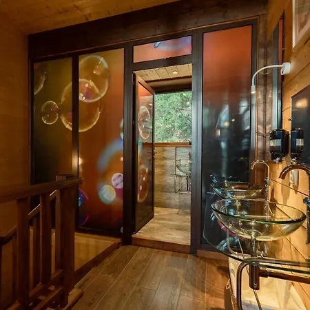 Pinusvillas Private Jacuzzi & Phyto-sauna Nyaraló Zseleznica