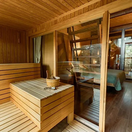 Pinusvillas Private Jacuzzi & Phyto-sauna Hébergement de vacances *