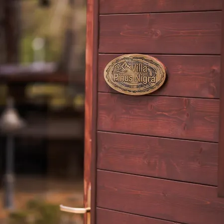 Pinusvillas Private Jacuzzi & Phyto-sauna Nyaraló *