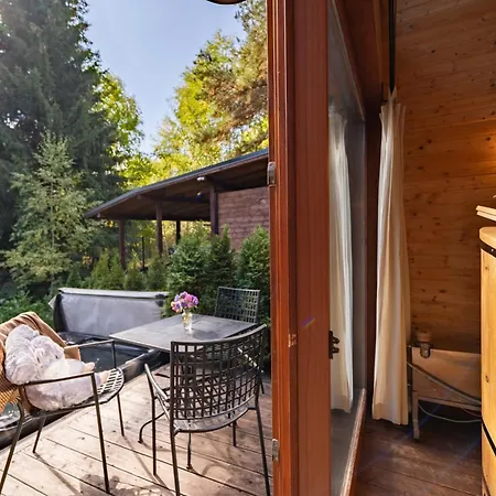 Pinusvillas Private Jacuzzi & Phyto-Sauna Zheleznitsa