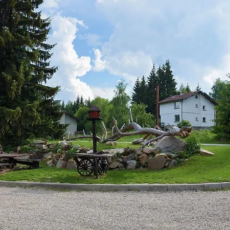 Pinusvillas Private Jacuzzi & Phyto-sauna Zseleznica