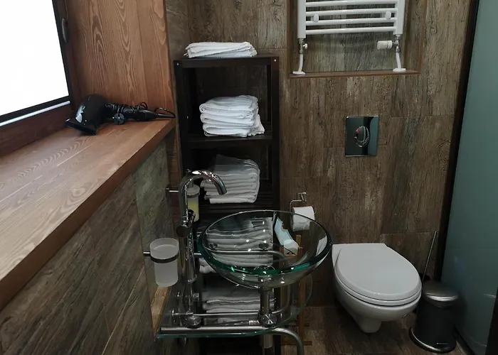 Pinusvillas Private Jacuzzi & Phyto-sauna Zheleznitsa