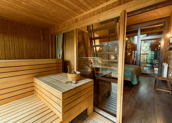 Pinusvillas Private Jacuzzi & Phyto-sauna Ваканционна къща *