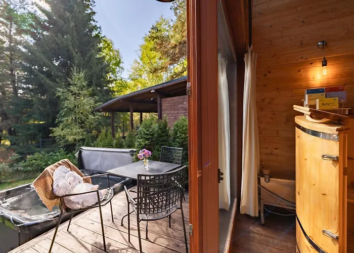 Pinusvillas Private Jacuzzi & Phyto-sauna Zheleznitsa