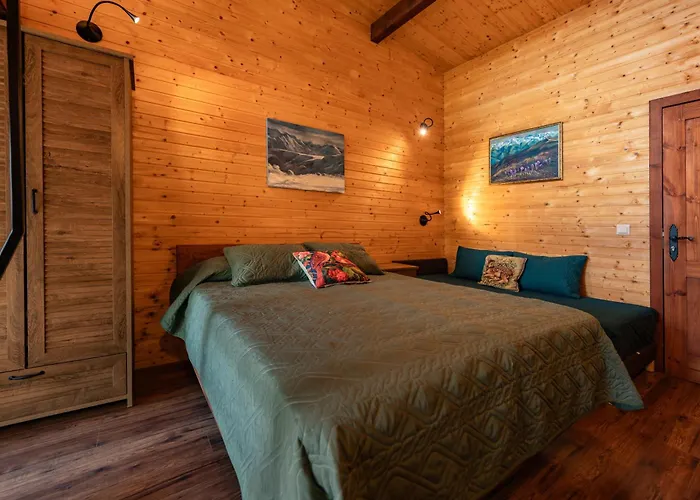 Pinusvillas Private Jacuzzi & Phyto-sauna Ваканционна къща Zheleznitsa