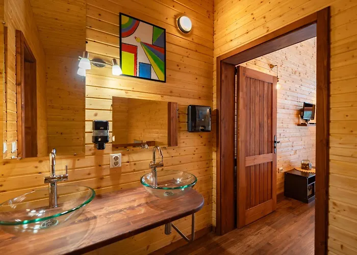 Ваканционна къща Pinusvillas Private Jacuzzi & Phyto-sauna