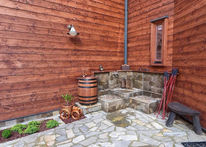 Pinusvillas Private Jacuzzi & Phyto-sauna Ваканционна къща